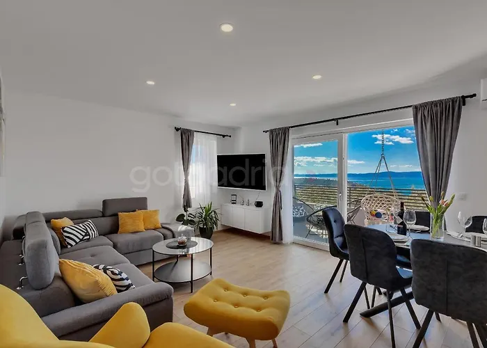 Luxurious Apartments Lara&Luka